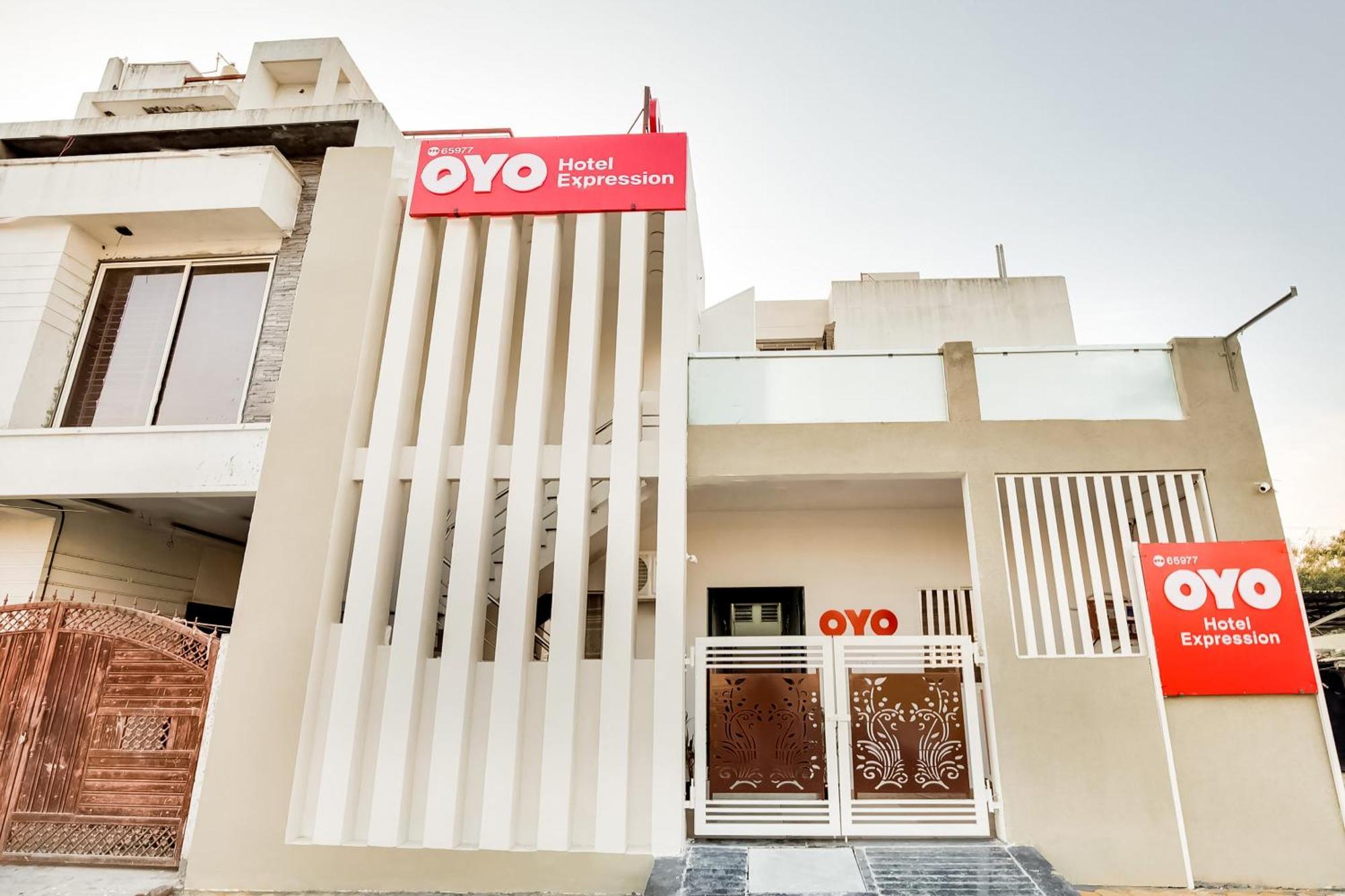 Hotel O Expression Индор Екстериор снимка
