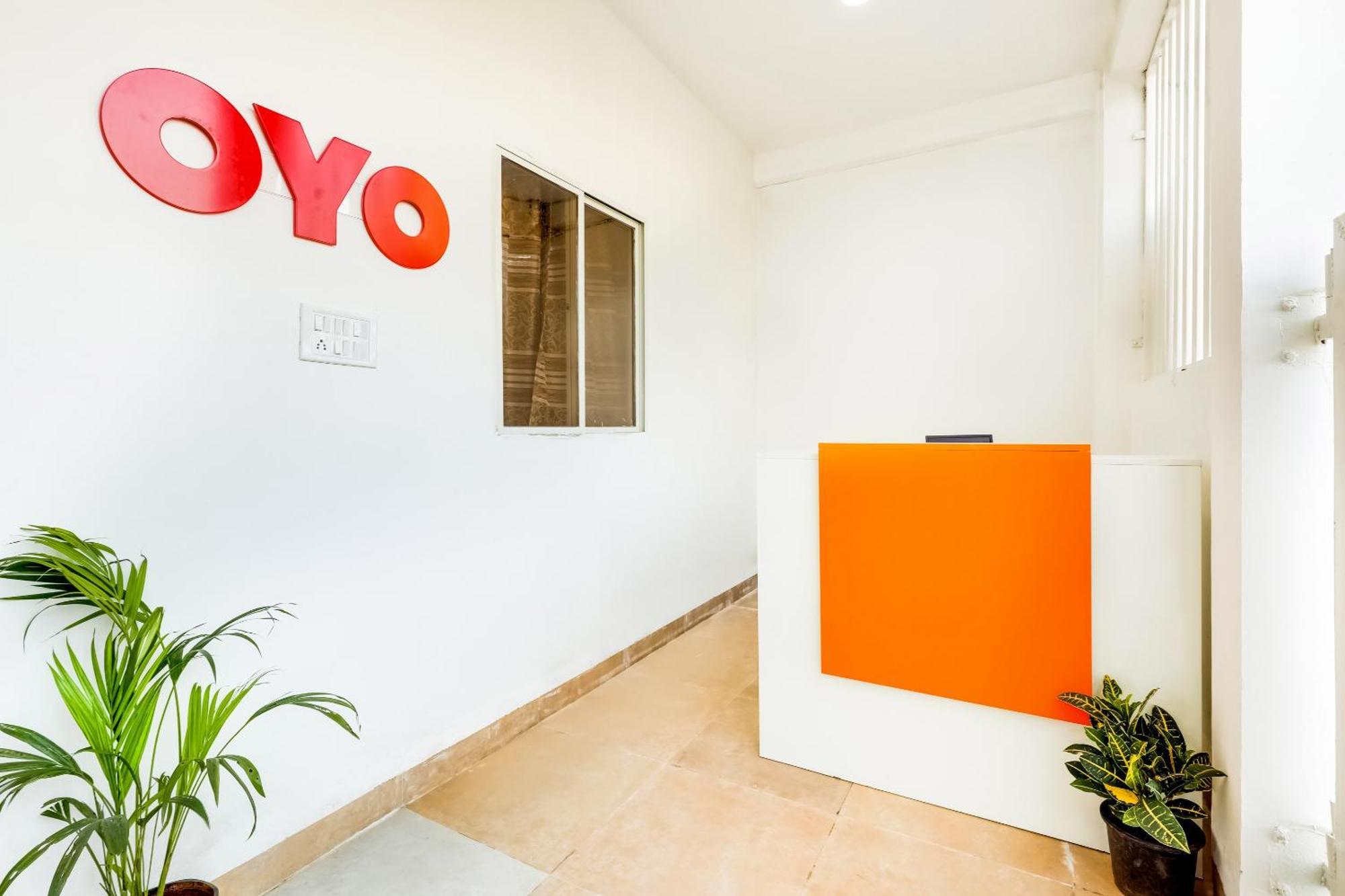 Hotel O Expression Индор Екстериор снимка